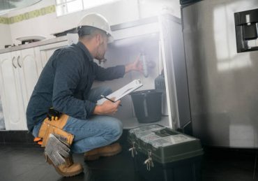 Un plombier recommande de contrôler souvent les installations domestiques. En effet, une petite fissure peut